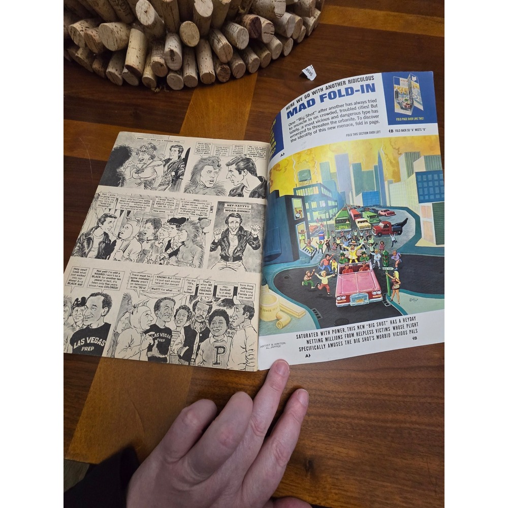 Vintage MAD Magazine Super Special Summer 1981 Official U S Govt. Car - Picture 3 of 4